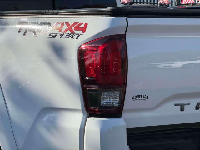 2019 Toyota Tacoma 4WD TRD Off Road Double Cab 5 Bed V6 AT (Natl) 2019 Toyota Tacoma 4WD TRD Off Road Double Cab 5 Bed V6 AT (Natl)