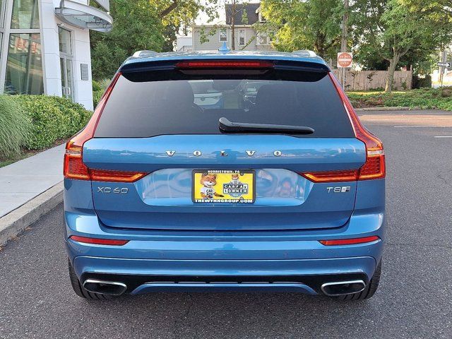 2019 Volvo XC60 R-Design