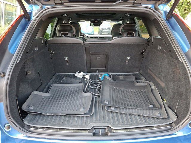 2019 Volvo XC60 R-Design