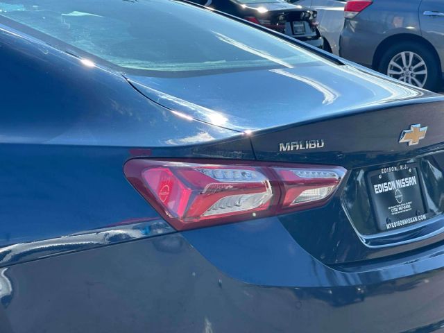 2020 Chevrolet Malibu 4dr Sdn LT