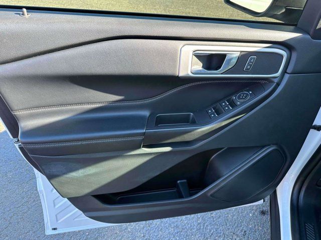 2020 Ford Explorer XLT 2020 Ford Explorer XLT