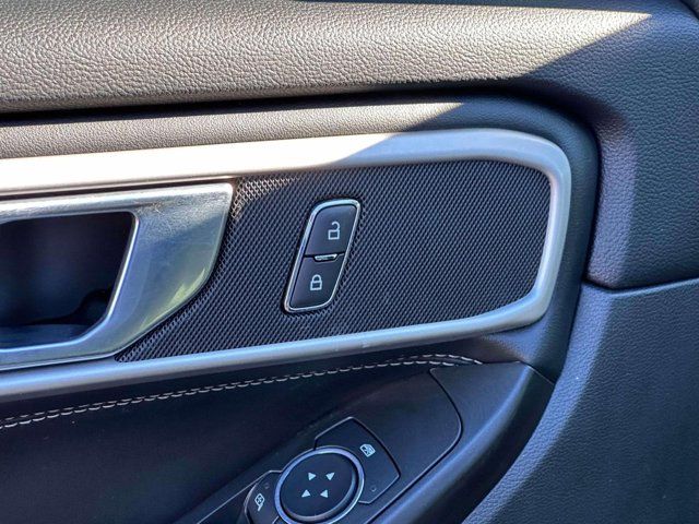 2020 Ford Explorer XLT 2020 Ford Explorer XLT