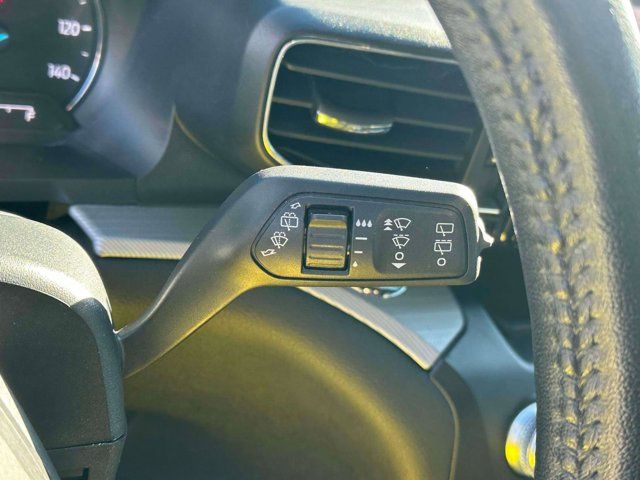 2020 Ford Explorer XLT 2020 Ford Explorer XLT