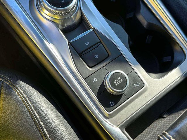 2020 Ford Explorer XLT 2020 Ford Explorer XLT