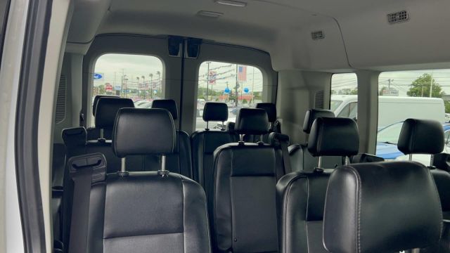 2020 Ford Transit Passenger Wagon T-350 148 Med Roof XL RWD
