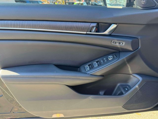 2020 Honda Accord Hybrid Touring Sedan 2020 Honda Accord Hybrid Touring Sedan