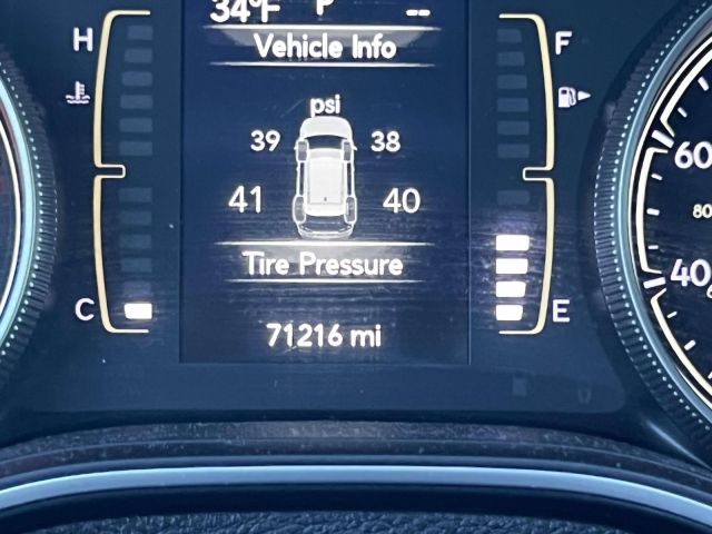 2020 Jeep Cherokee Latitude Plus 4x4 2020 Jeep Cherokee Latitude Plus 4x4