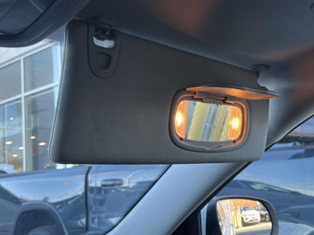 2020 Jeep Cherokee Latitude Plus 4x4 2020 Jeep Cherokee Latitude Plus 4x4