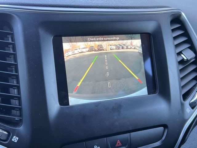 2020 Jeep Cherokee Latitude Plus 4x4 2020 Jeep Cherokee Latitude Plus 4x4