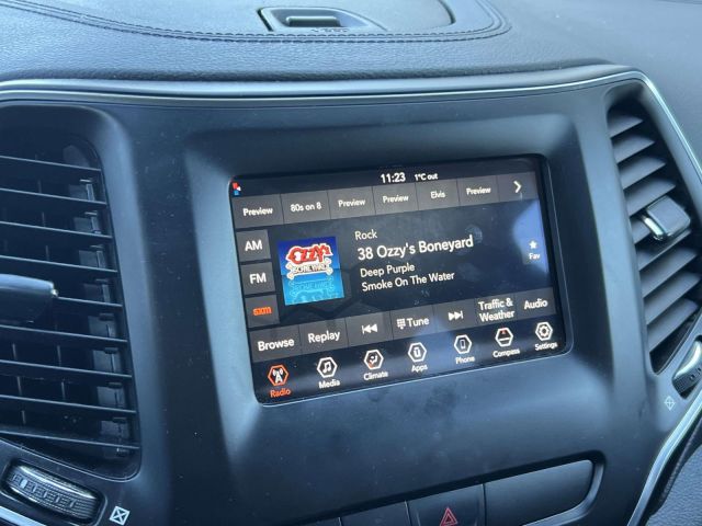 2020 Jeep Cherokee Latitude Plus 4x4 2020 Jeep Cherokee Latitude Plus 4x4