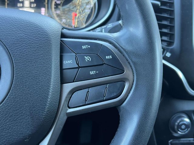 2020 Jeep Cherokee Latitude Plus 4x4 2020 Jeep Cherokee Latitude Plus 4x4