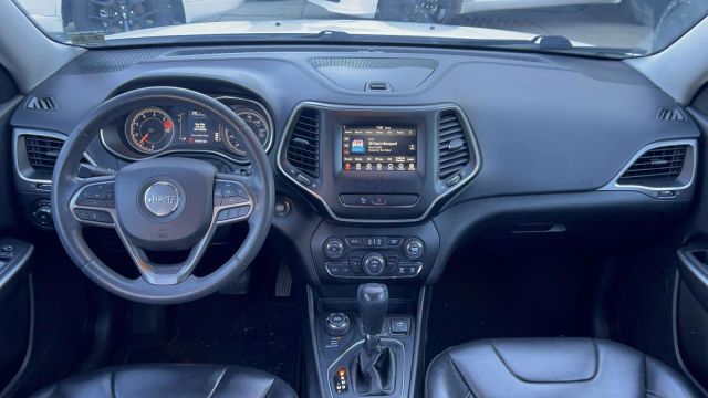 2020 Jeep Cherokee Latitude Plus 4x4 2020 Jeep Cherokee Latitude Plus 4x4