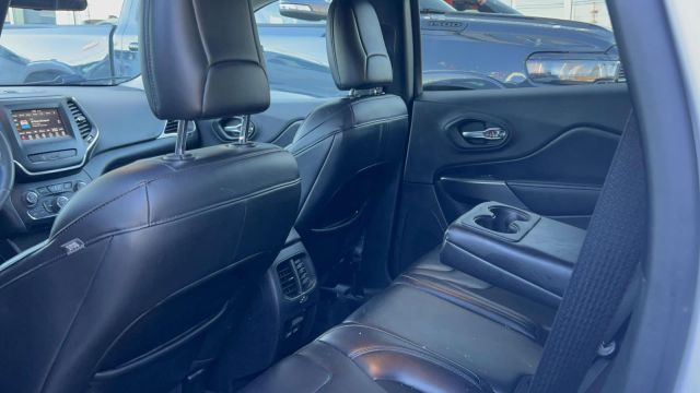 2020 Jeep Cherokee Latitude Plus 4x4 2020 Jeep Cherokee Latitude Plus 4x4