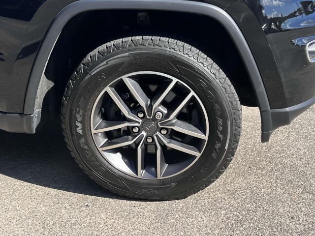 2020 Jeep Grand Cherokee Laredo E 4x4