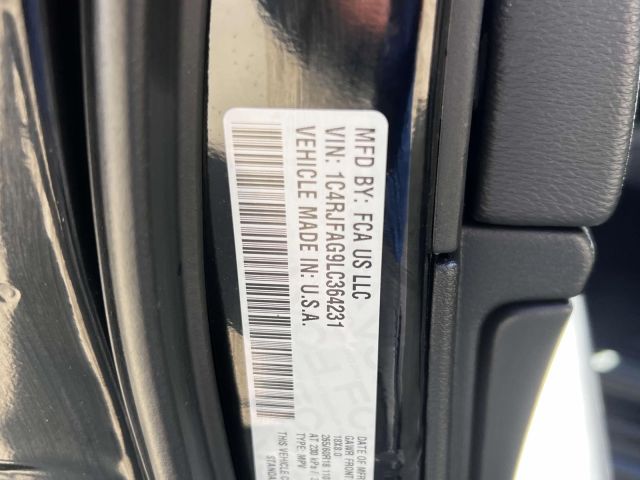2020 Jeep Grand Cherokee Laredo E 4x4