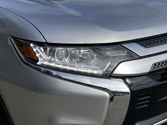 2020 Mitsubishi Outlander ES S-AWC