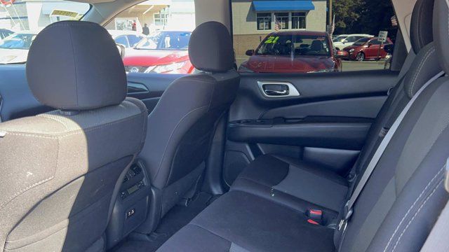 2020 Nissan Pathfinder SV