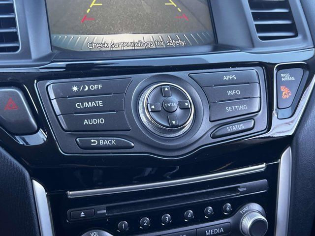 2020 Nissan Pathfinder SV