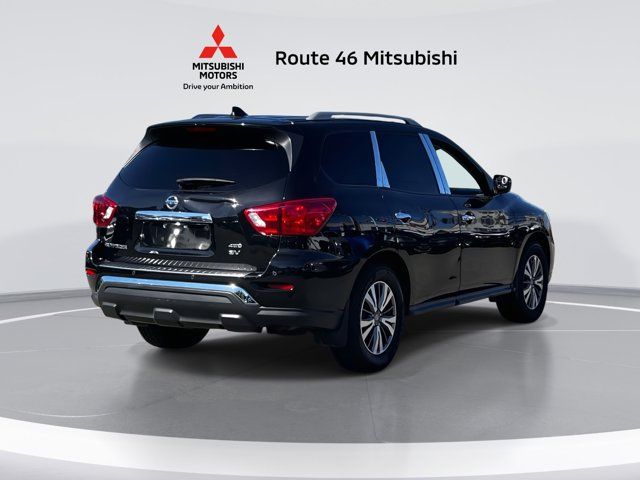 2020 Nissan Pathfinder SV