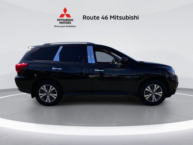 2020 Nissan Pathfinder SV