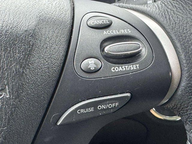 2020 Nissan Pathfinder SV 2020 Nissan Pathfinder SV