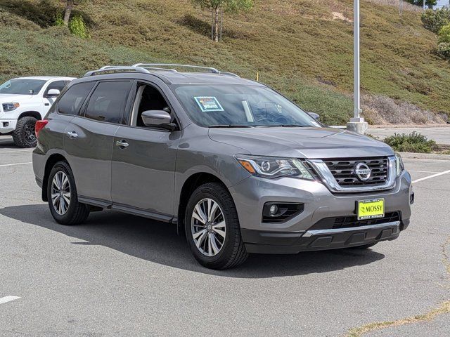 2020 Nissan Pathfinder SV 2020 Nissan Pathfinder SV