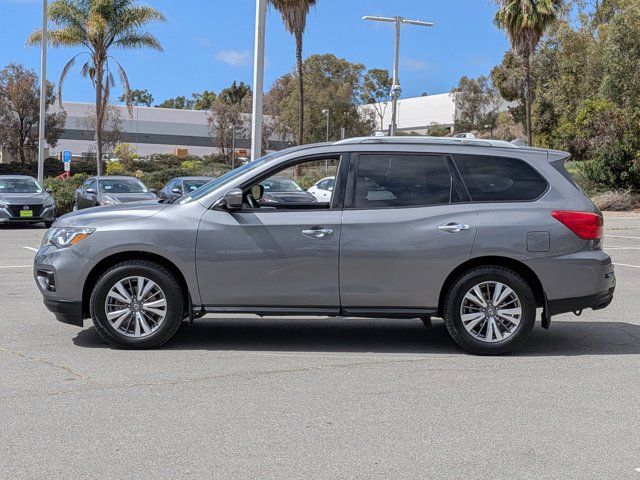 2020 Nissan Pathfinder SV 2020 Nissan Pathfinder SV