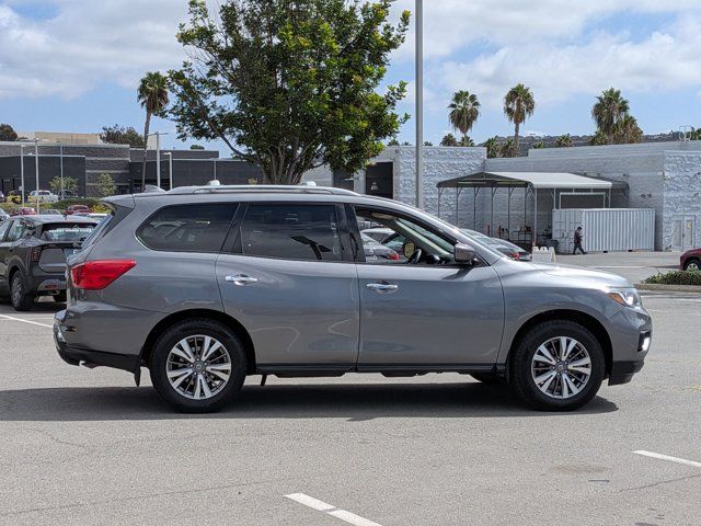 2020 Nissan Pathfinder SV 2020 Nissan Pathfinder SV