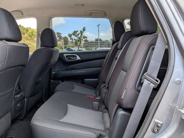 2020 Nissan Pathfinder SV 2020 Nissan Pathfinder SV