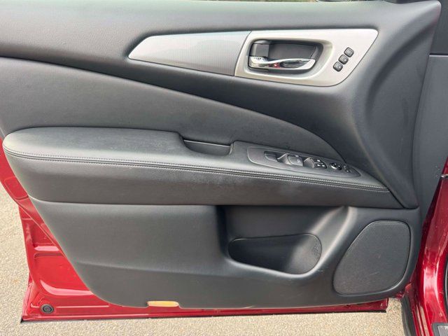 2020 Nissan Pathfinder SL 2020 Nissan Pathfinder SL