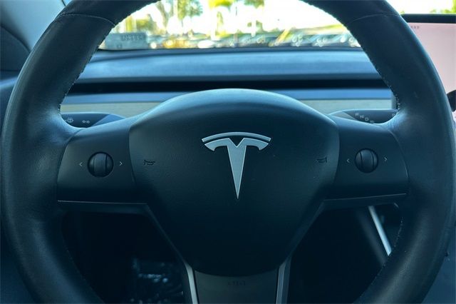 2020 Tesla Model 3 Standard Range Plus 2020 Tesla Model 3 Standard Range Plus