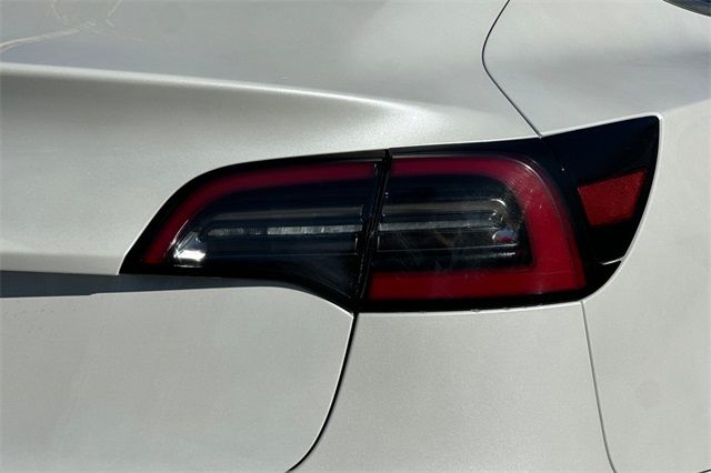 2020 Tesla Model 3 Standard Range Plus 2020 Tesla Model 3 Standard Range Plus