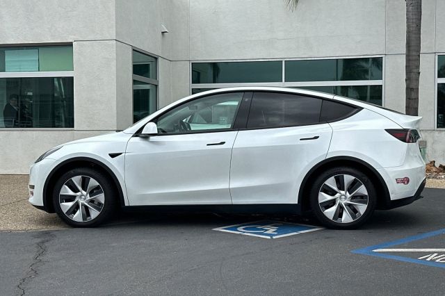 2020 Tesla Model Y Long Range