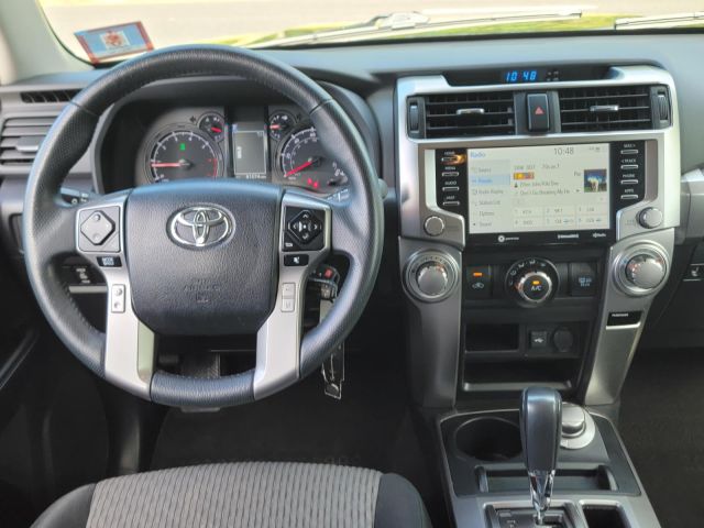 2020 Toyota 4Runner SR5 4WD (Natl) 2020 Toyota 4Runner SR5 4WD (Natl)