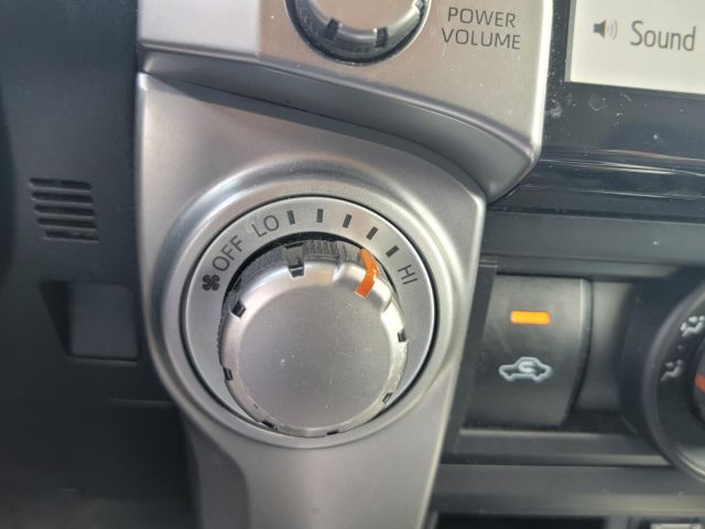 2020 Toyota 4Runner SR5 4WD (Natl) 2020 Toyota 4Runner SR5 4WD (Natl)