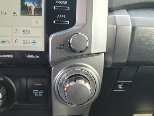 2020 Toyota 4Runner SR5 4WD (Natl) 2020 Toyota 4Runner SR5 4WD (Natl)