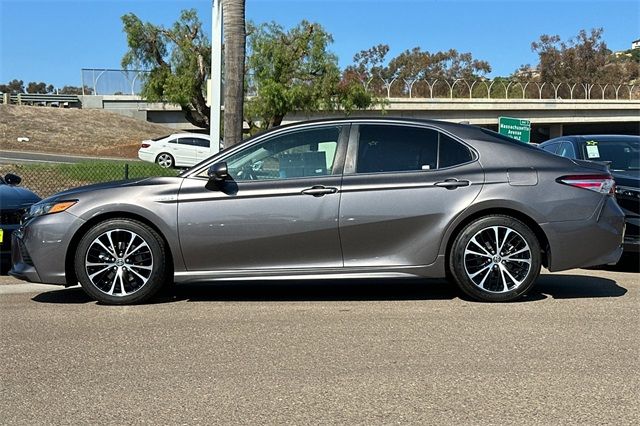 2020 Toyota Camry Hybrid SE 2020 Toyota Camry Hybrid SE