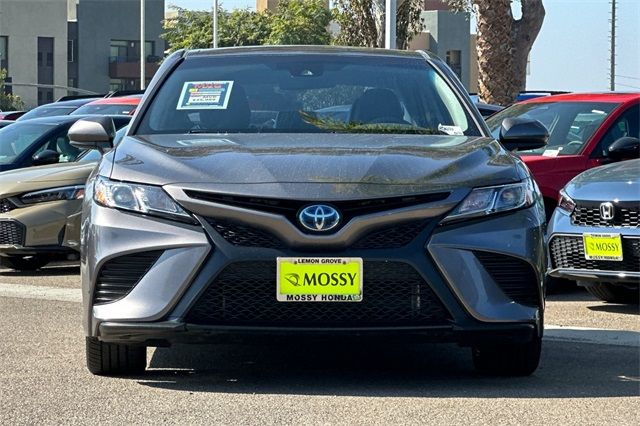 2020 Toyota Camry Hybrid SE 2020 Toyota Camry Hybrid SE