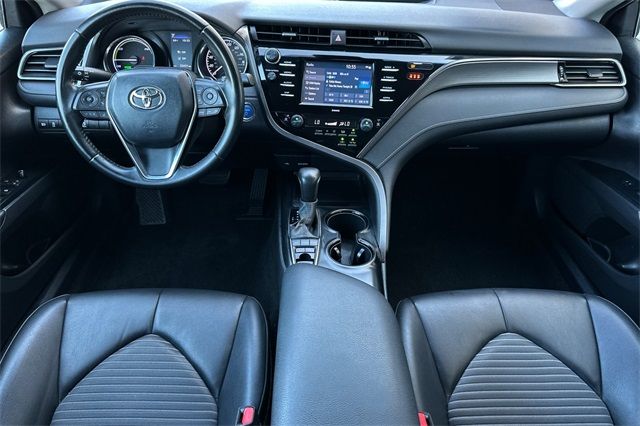 2020 Toyota Camry Hybrid SE 2020 Toyota Camry Hybrid SE