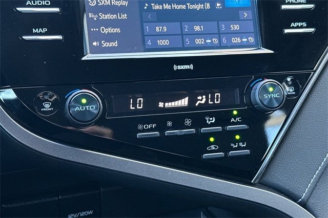 2020 Toyota Camry Hybrid SE 2020 Toyota Camry Hybrid SE