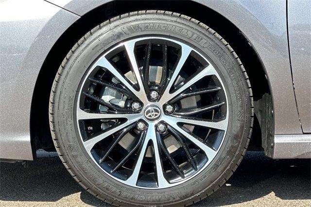 2020 Toyota Camry Hybrid SE 2020 Toyota Camry Hybrid SE