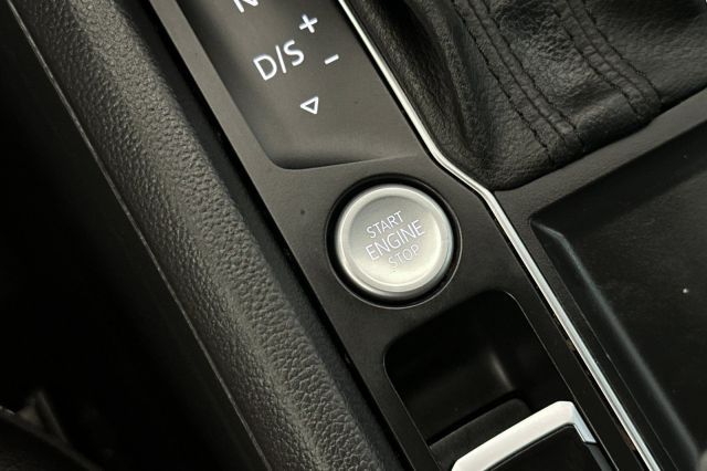 2020 Volkswagen Atlas Cross Sport 3.6L V6 SE w/Technology