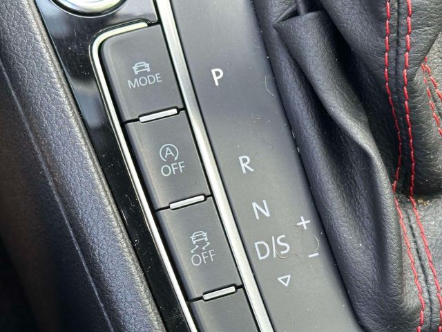 2020 Volkswagen Golf GTI 2.0T SE DSG 2020 Volkswagen Golf GTI 2.0T SE DSG