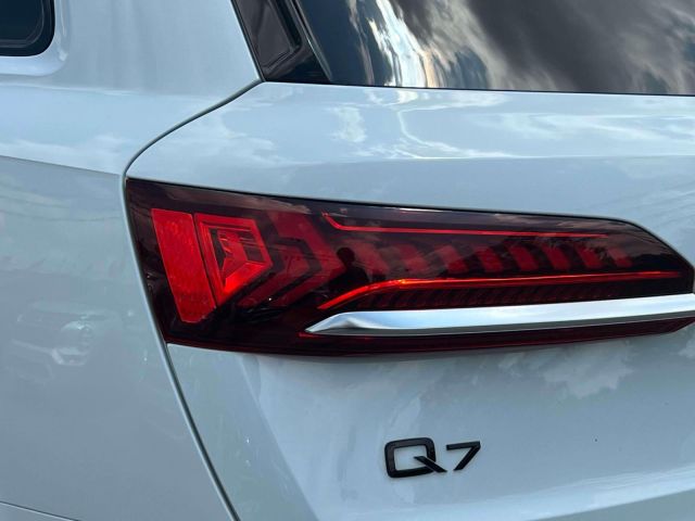 2021 Audi Q7 Prestige 55 TFSI quattro