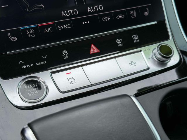 2021 Audi Q7 Prestige 55 TFSI quattro