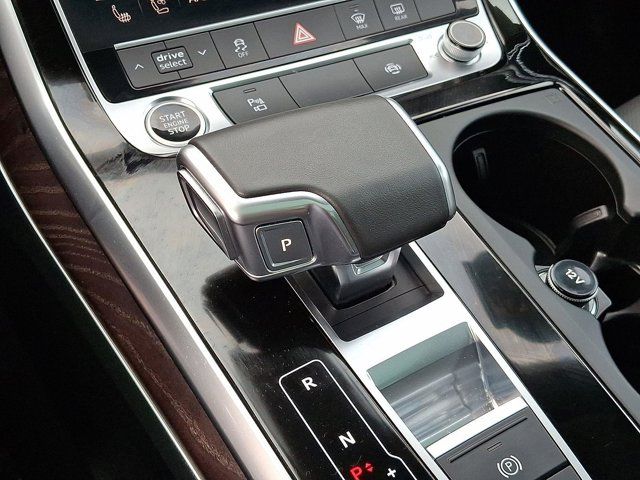 2021 Audi Q8 Premium Plus