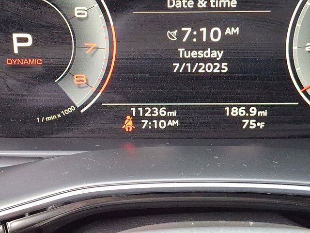 2021 Audi Q8 Premium Plus