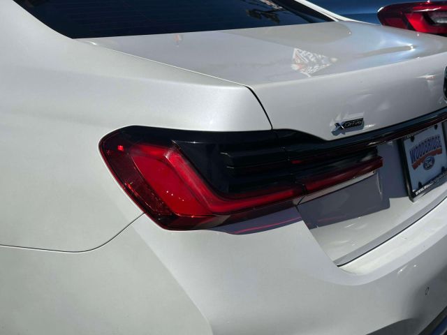 2021 BMW 7 Series 750i xDrive Sedan 2021 BMW 7 Series 750i xDrive Sedan