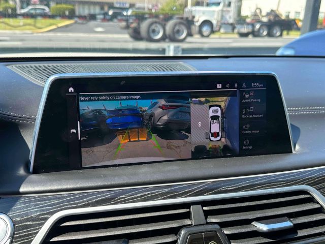 2021 BMW 7 Series 750i xDrive Sedan 2021 BMW 7 Series 750i xDrive Sedan