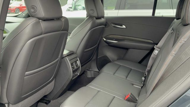 2021 Cadillac XT4 AWD 4dr Sport